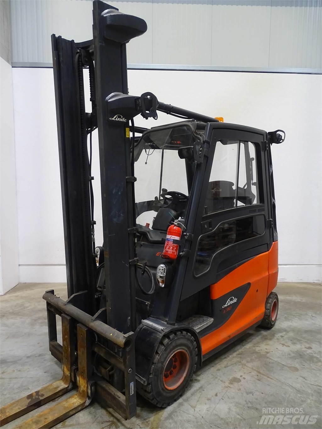 Linde E30 Elektrische heftrucks