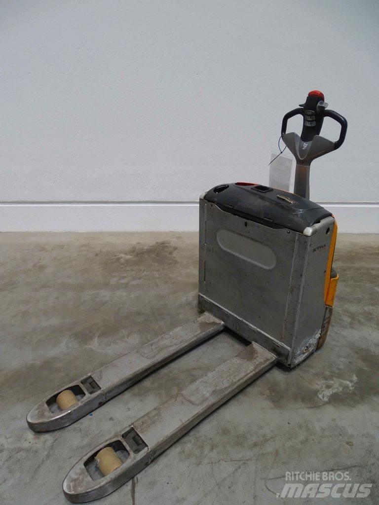 Still EXU16 Niedergabelstapler