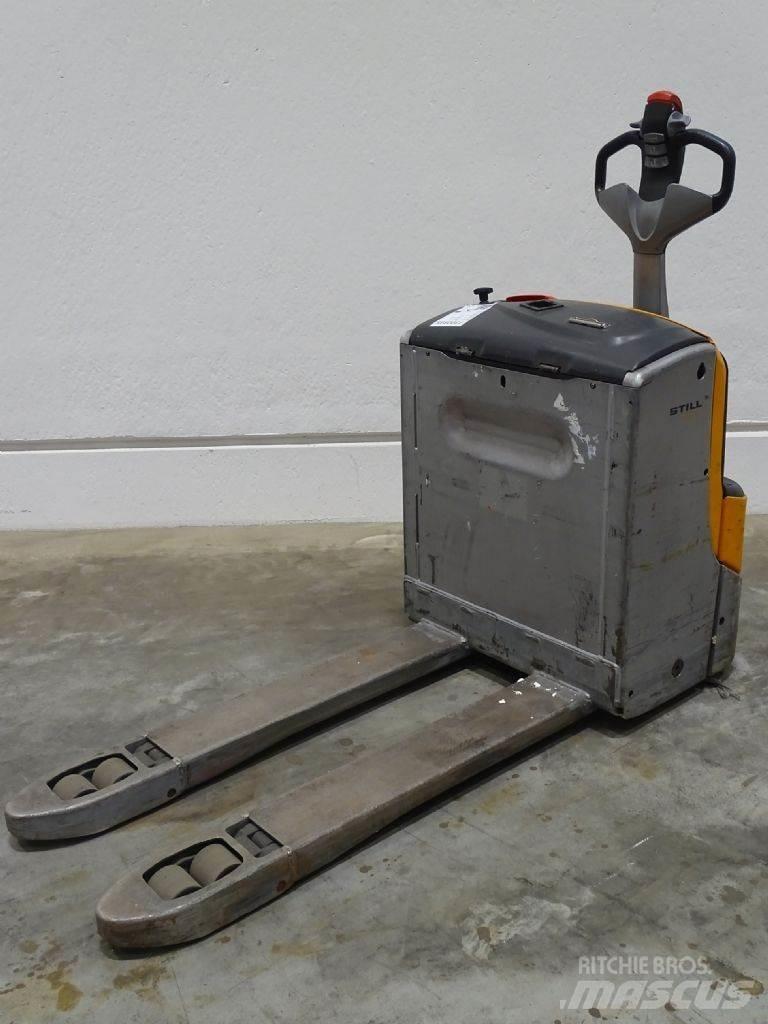 Still EXU16 Niedergabelstapler