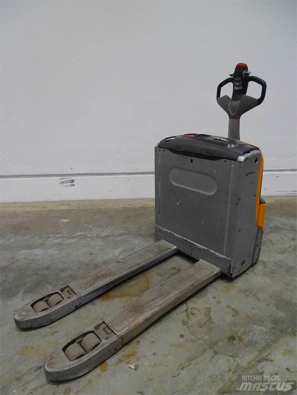 Still EXU16 Niedergabelstapler