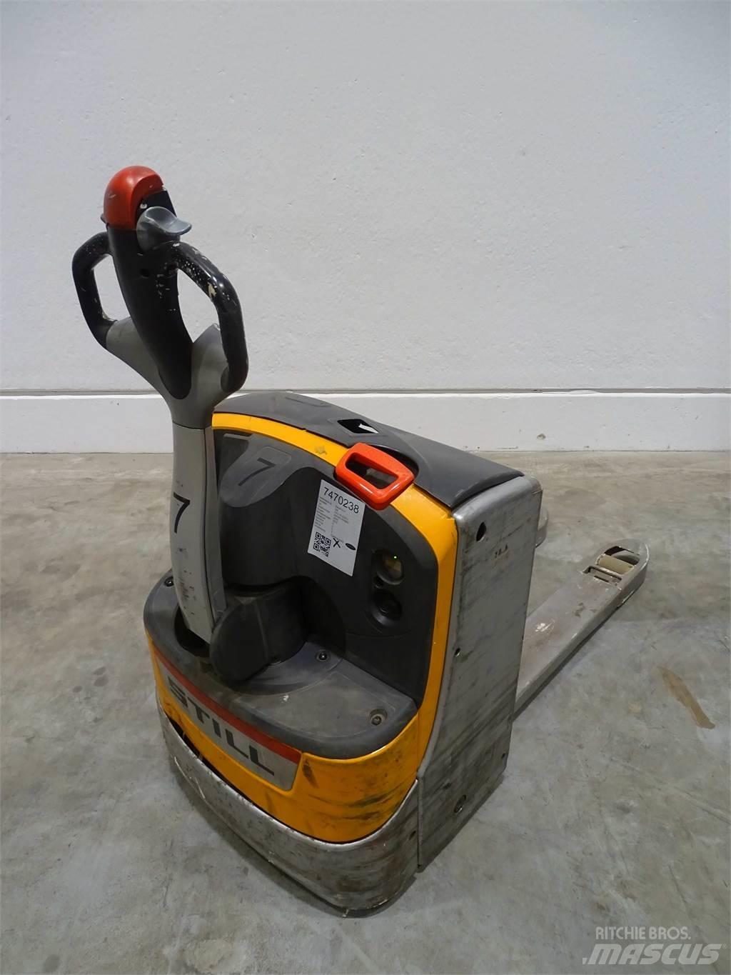 Still EXU16 Niedergabelstapler