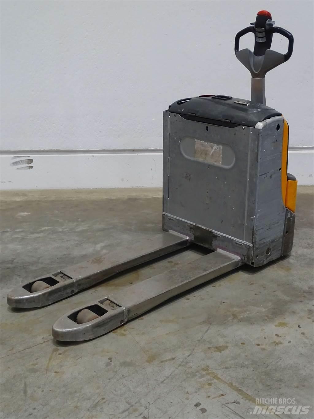 Still EXU16 Niedergabelstapler