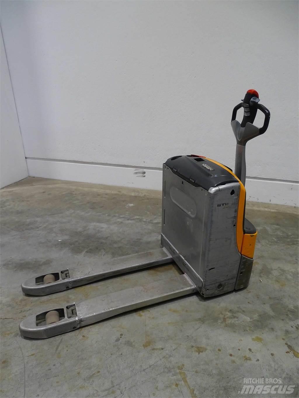 Still EXU16 Niedergabelstapler