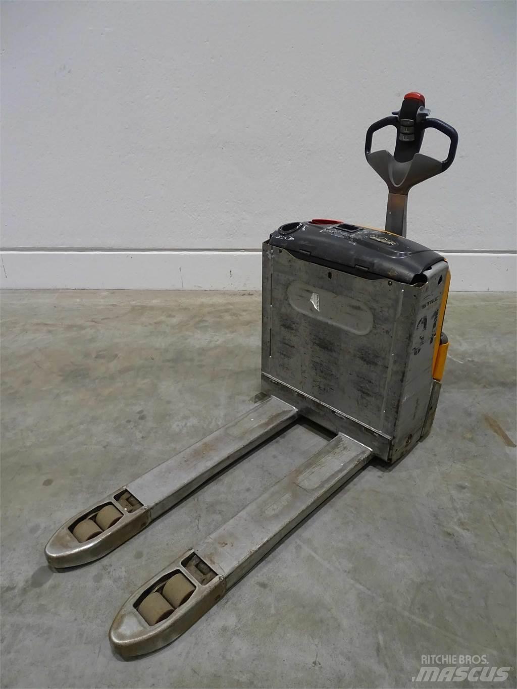 Still EXU16 Niedergabelstapler