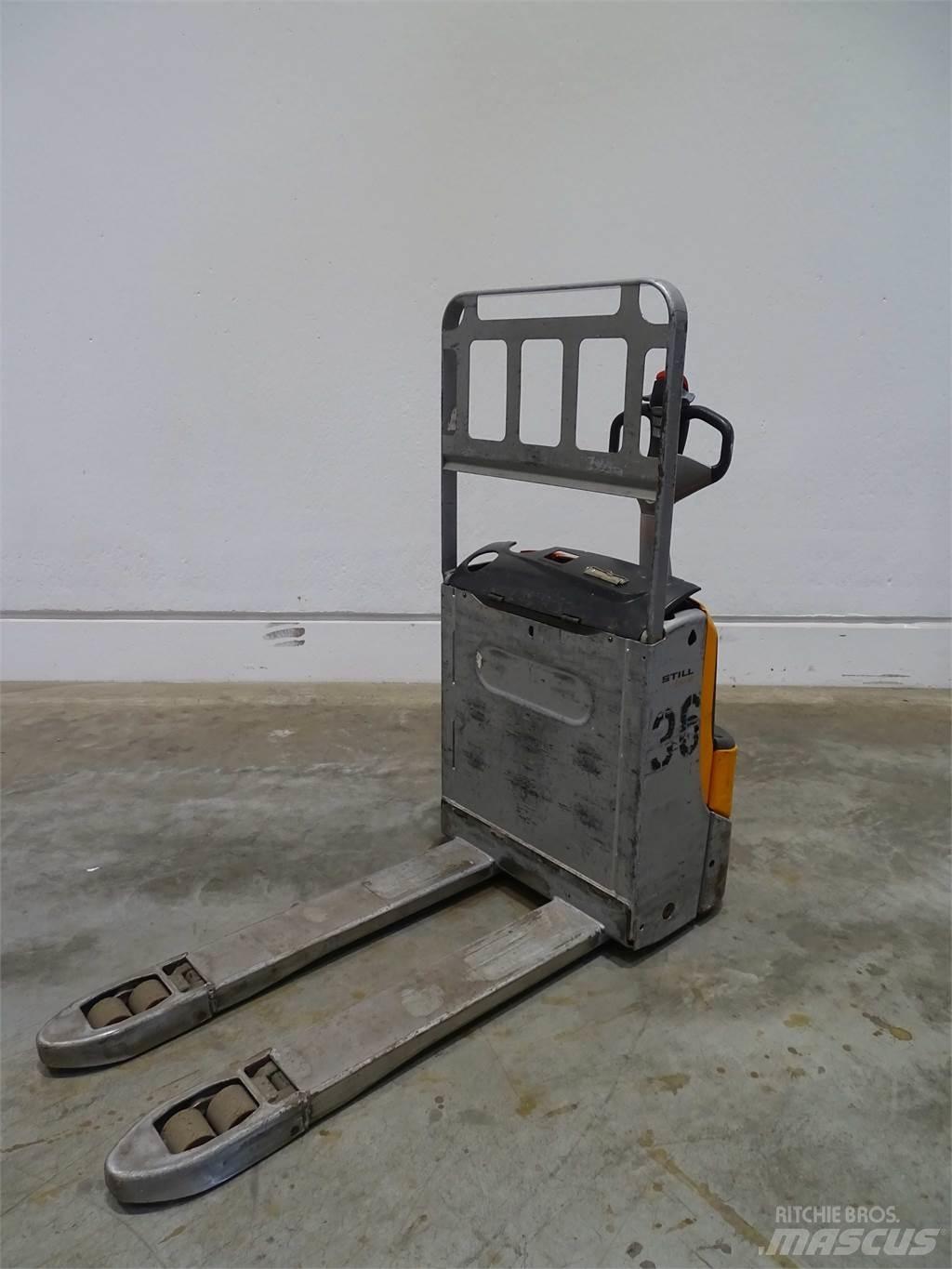 Still EXU16 Niedergabelstapler