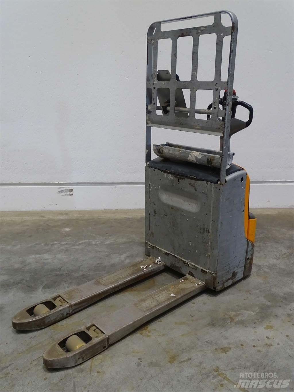 Still EXU16 Niedergabelstapler