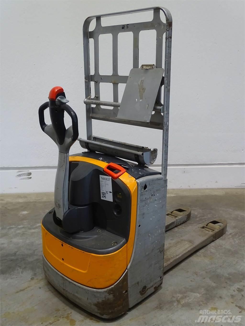 Still EXU16 Niedergabelstapler