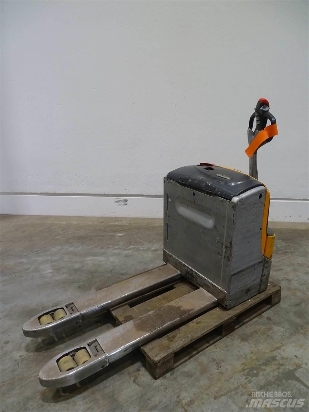 Still EXU16 Niedergabelstapler