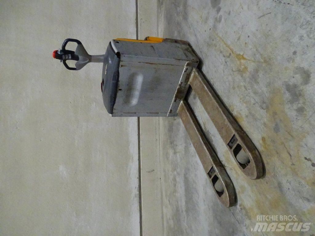 Still EXU16 Niedergabelstapler