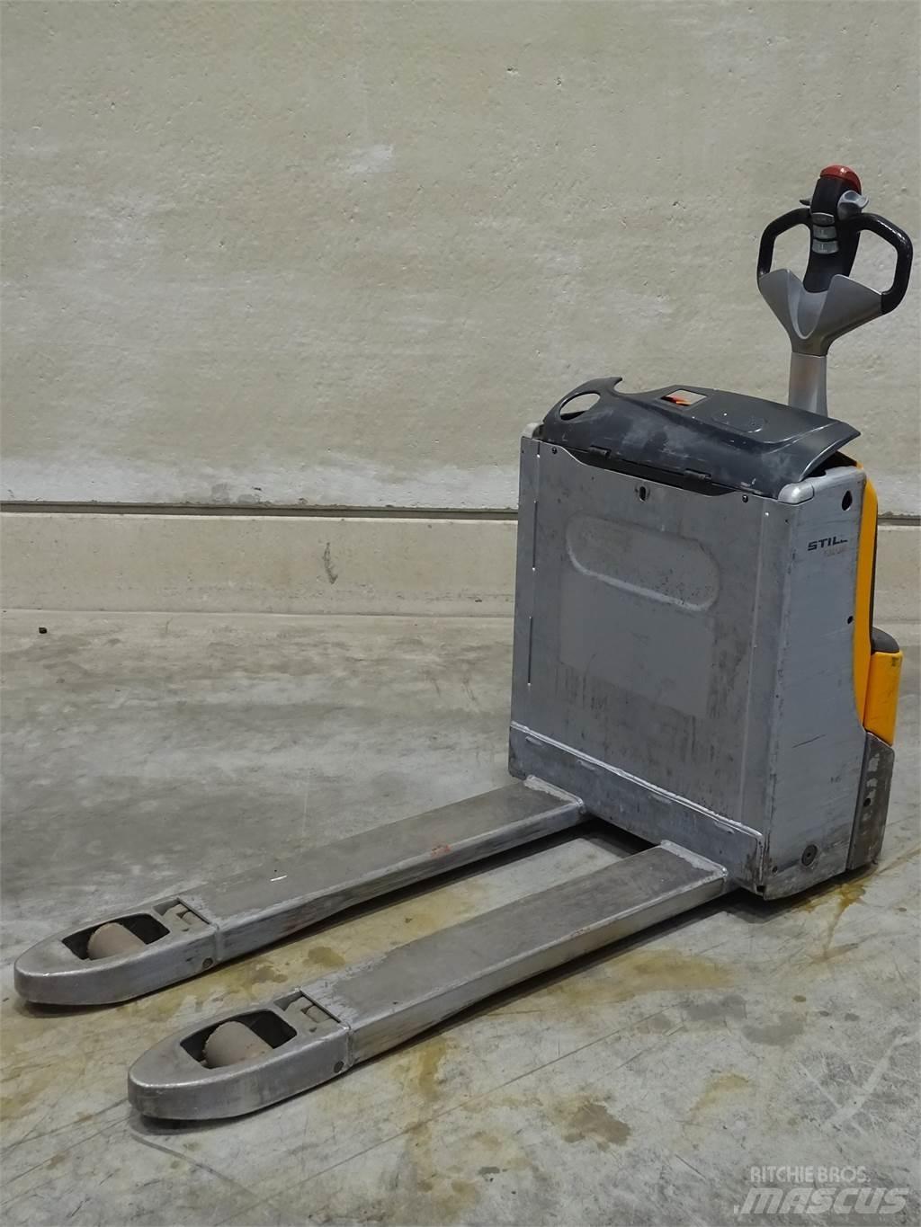 Still EXU16/LIION Niedergabelstapler