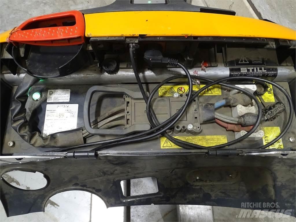 Still EXU16/LIION Niedergabelstapler