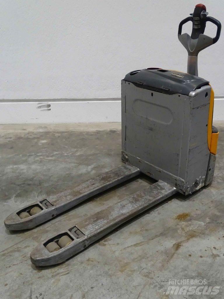 Still EXU18 Niedergabelstapler