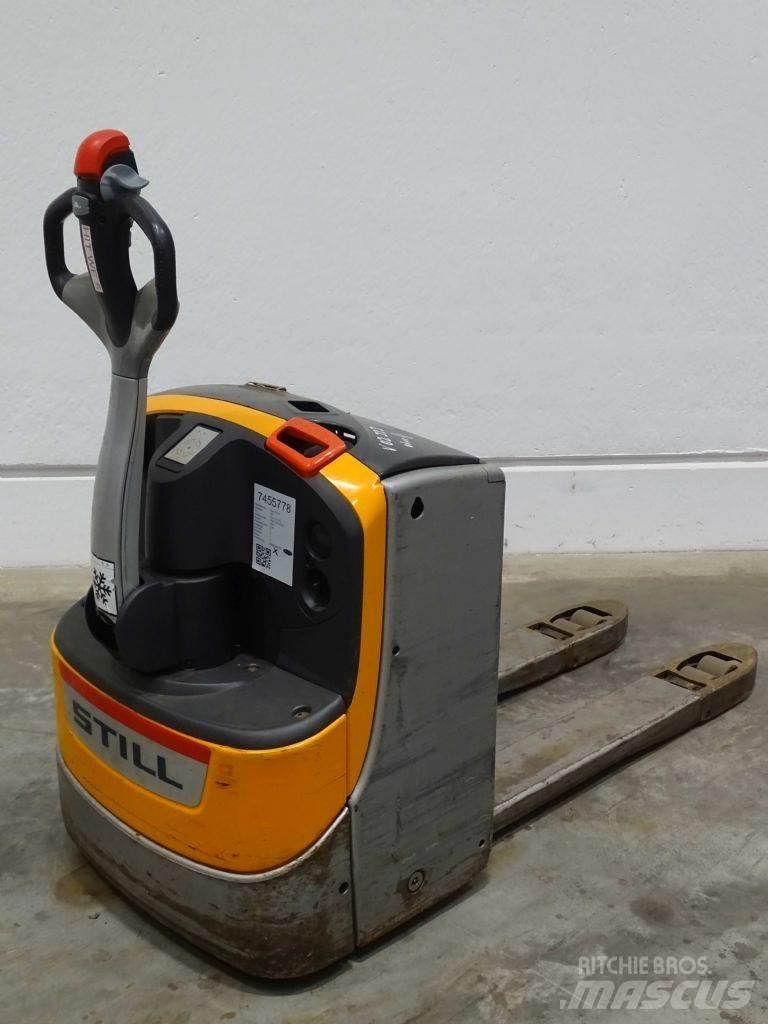 Still EXU18 Niedergabelstapler