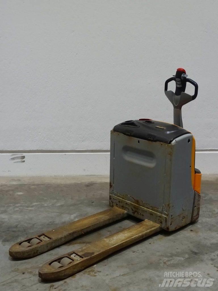Still EXU18 Niedergabelstapler