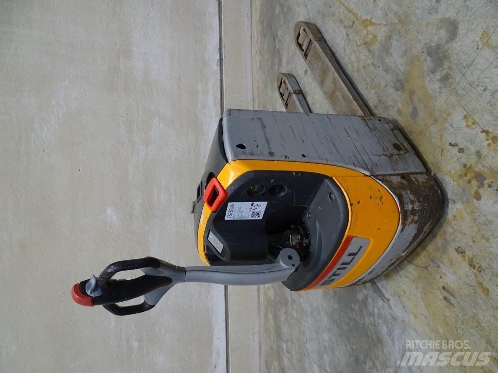 Still EXU18 Niedergabelstapler