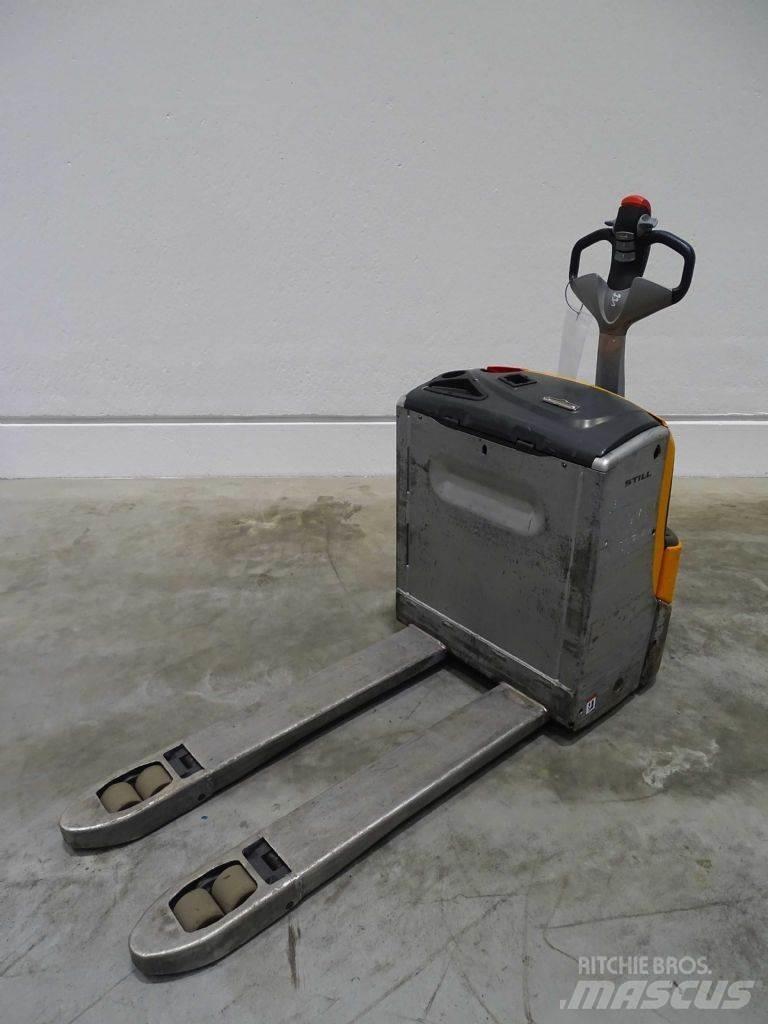 Still EXU20 Niedergabelstapler