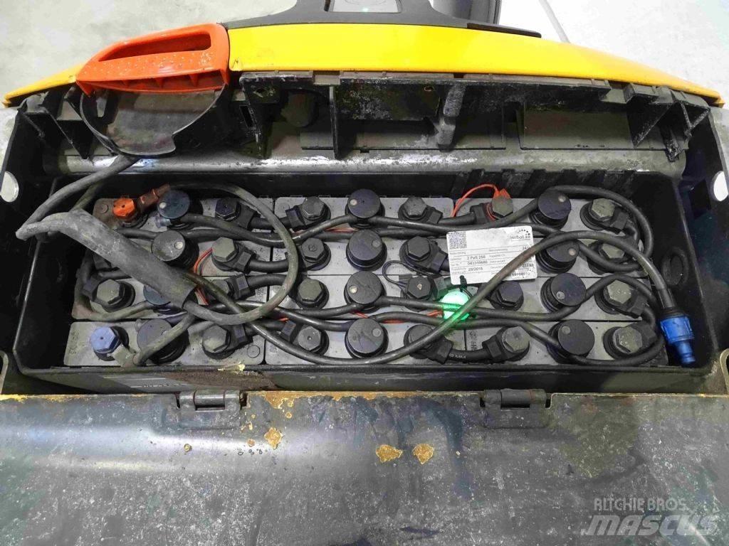 Still EXU20 Niedergabelstapler