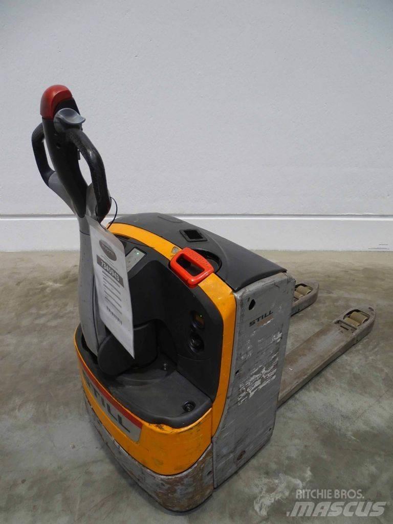 Still EXU20 Niedergabelstapler
