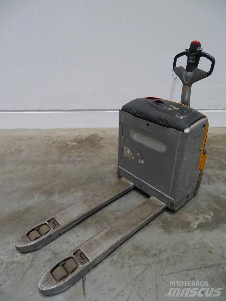 Still EXU20 Niedergabelstapler