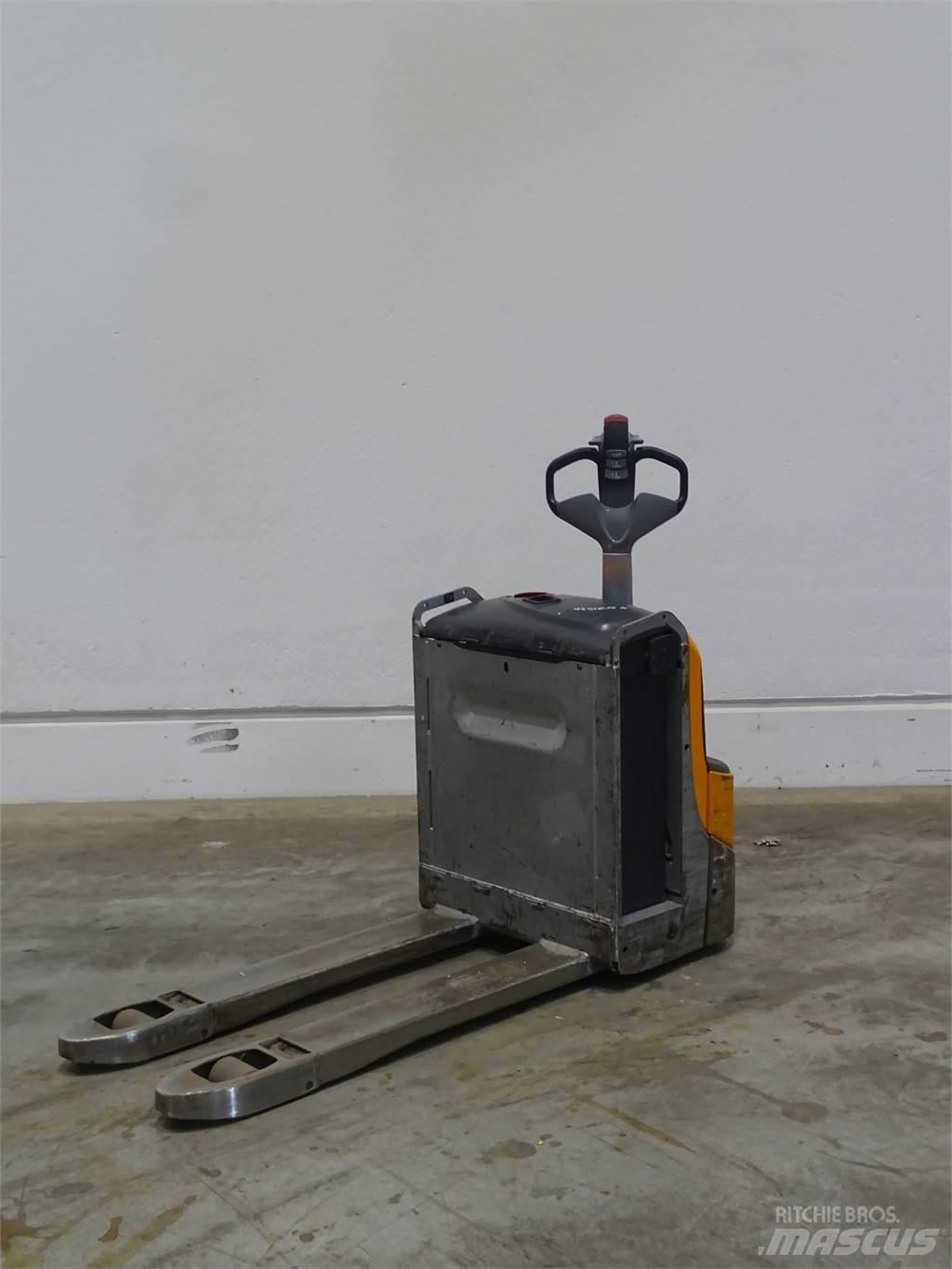 Still EXU20 Niedergabelstapler