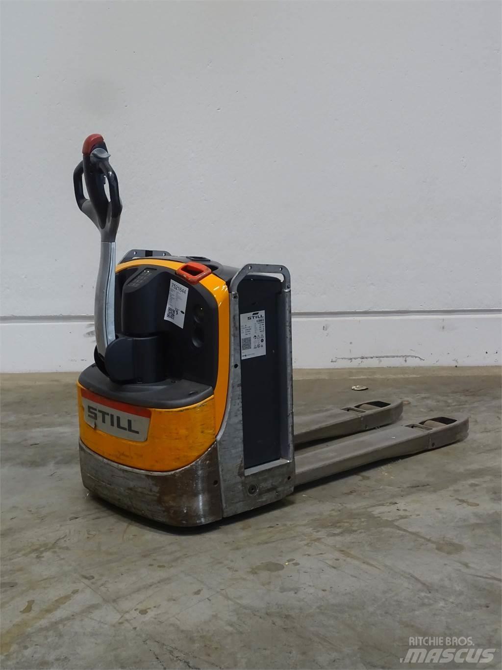 Still EXU20 Niedergabelstapler