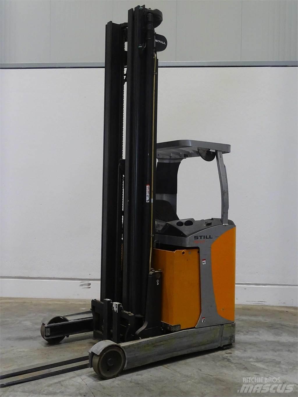 Still FM-X17 Schubmaststapler