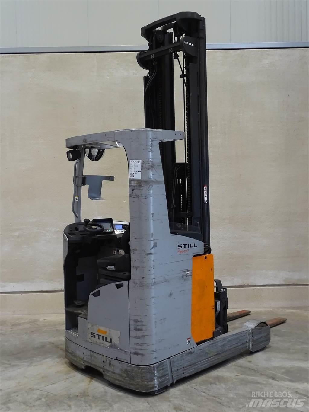 Still FM-X17 Schubmaststapler