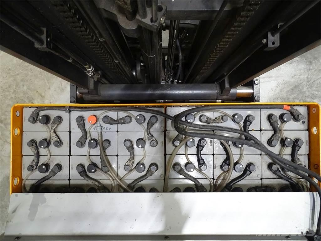 Still FM-X17 Schubmaststapler