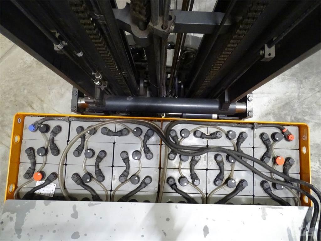 Still FM-X17 Schubmaststapler