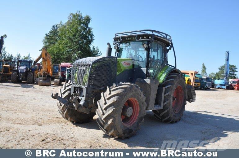 CLAAS Axion 870 Traktoren