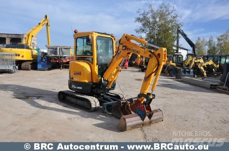 Hyundai R25Z-9AK Minibagger < 7t