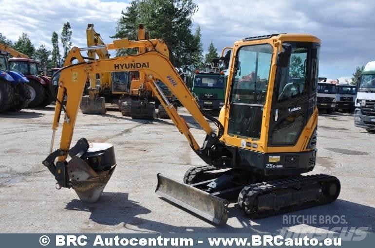 Hyundai R25Z-9AK Minibagger < 7t