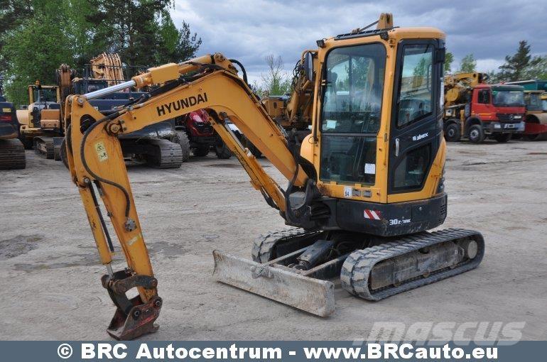 Hyundai R30Z-9AK Minibagger < 7t