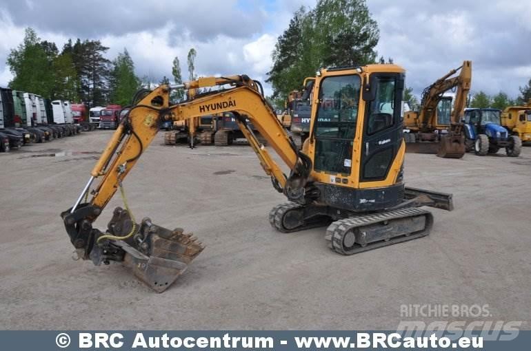 Hyundai R30Z-9AK Minibagger < 7t