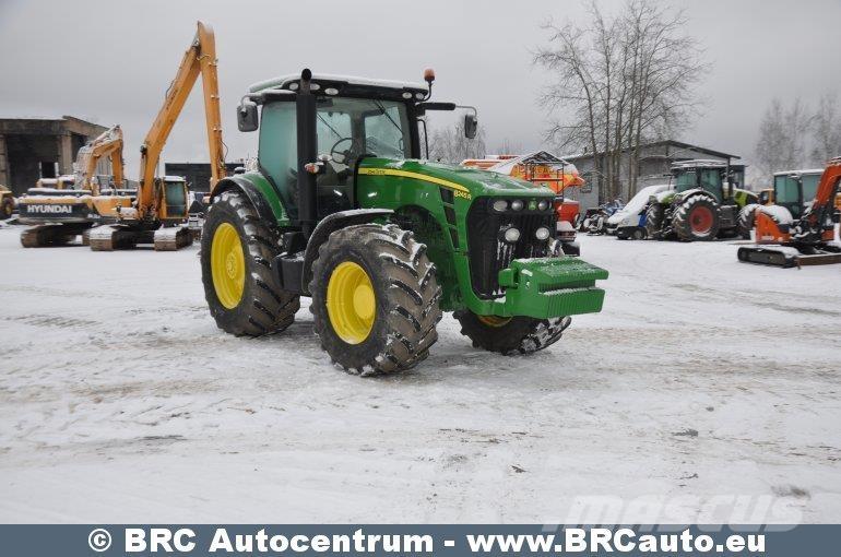John Deere 8245R Traktoren