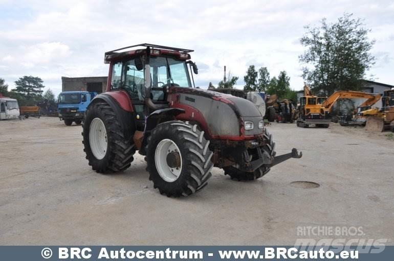 Valtra T190 Traktoren
