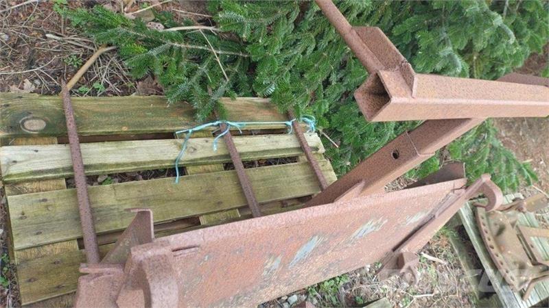  Ålø Frontladerzubehör