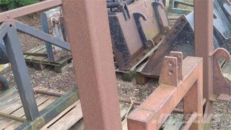  Ålø Frontladerzubehör