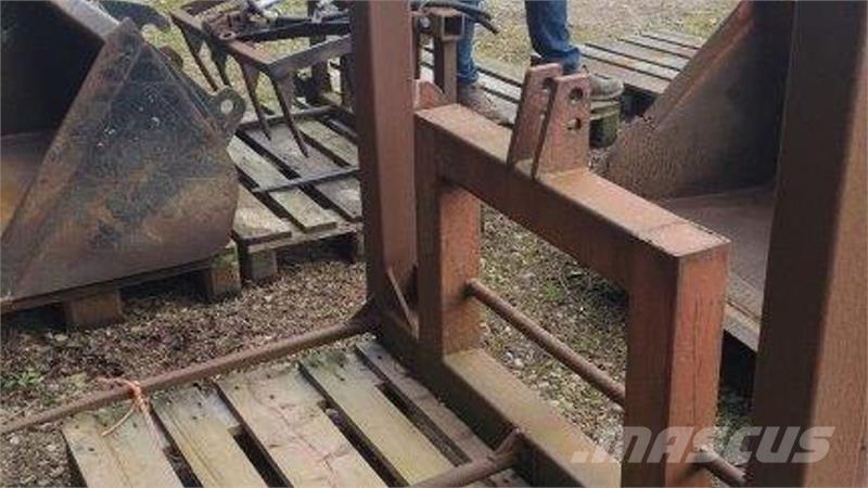  Ålø Frontladerzubehör