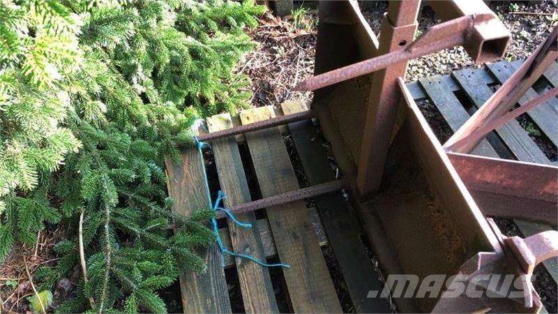  Ålø Frontladerzubehör