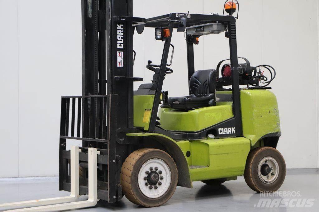 Clark CGP40 LPG heftrucks