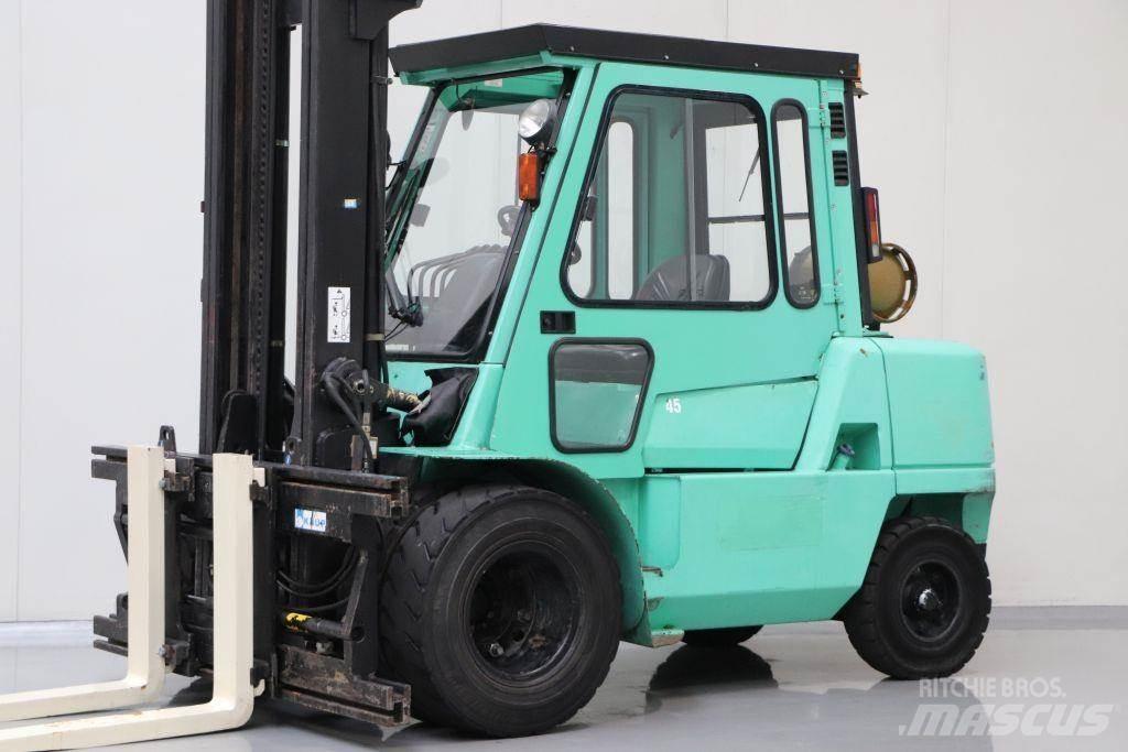 Mitsubishi FG45K LPG heftrucks