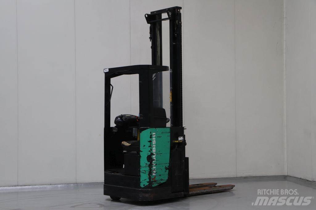 Mitsubishi SBS15NI Zelfrijdende stapelaars