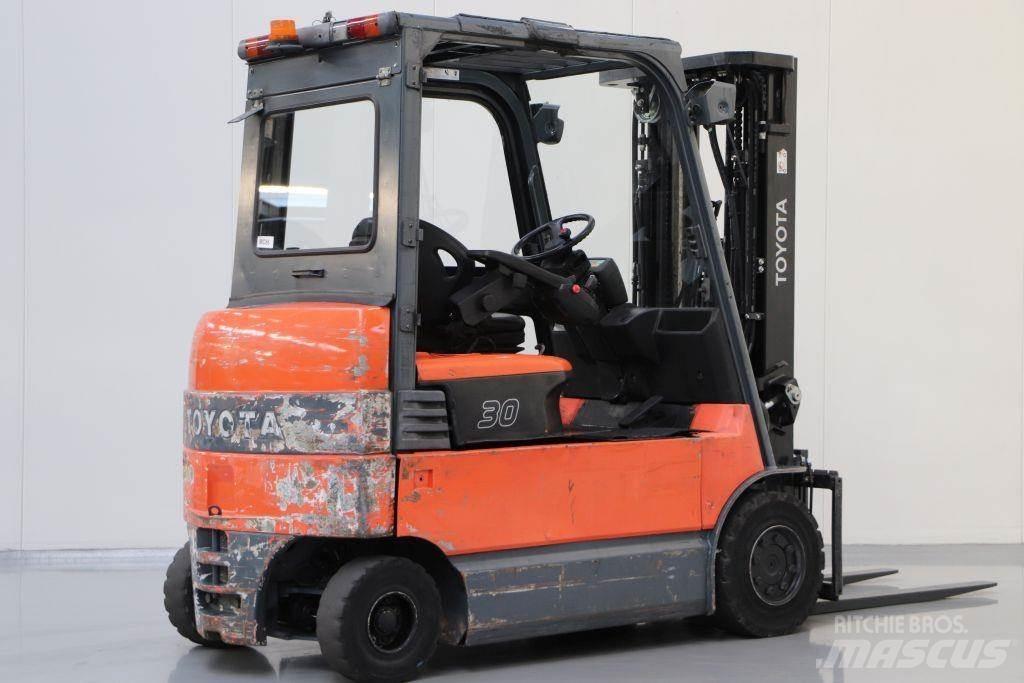 Toyota 7FBMF30 Elektrische heftrucks