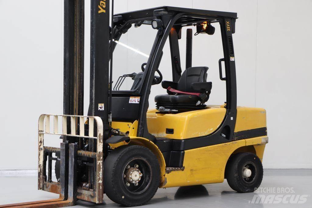 Yale GDP35VX Diesel heftrucks
