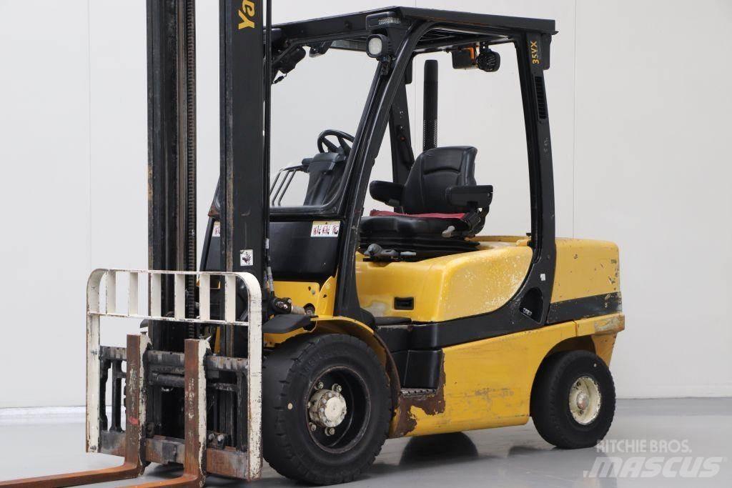 Yale GDP35VX Diesel heftrucks