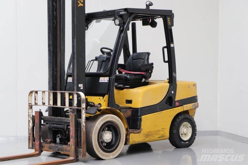 Yale GDP35VX Diesel heftrucks