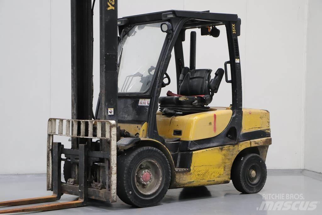 Yale GDP35VX Diesel heftrucks