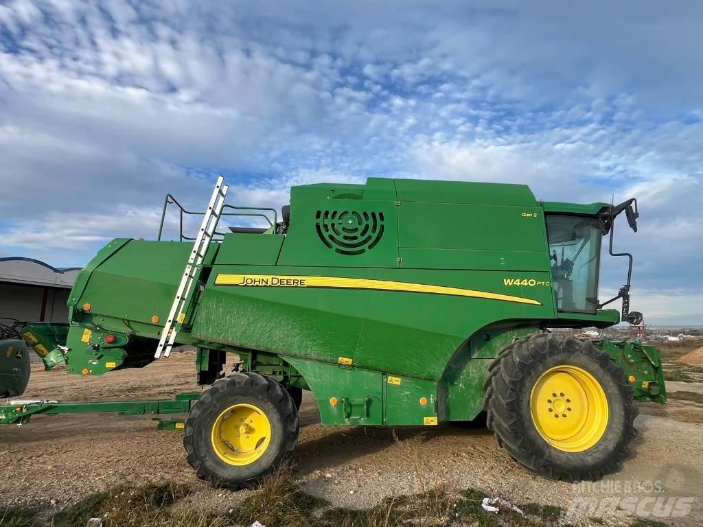 John Deere W 440 PTC Mähdrescher