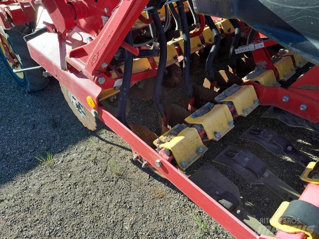 Väderstad Rapid 400 Drillmaschinenkombination